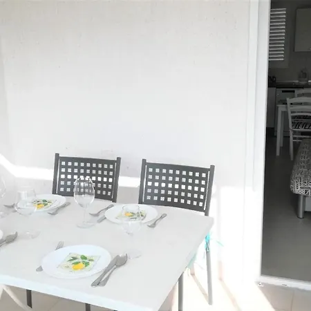 Renovierte In Mit Privatem Balkon * Petrčane