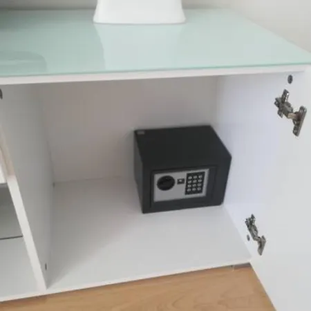 Renovierte In Mit Privatem Balkon Appartement