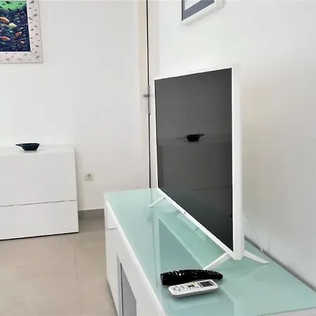 Appartement Renovierte In Mit Privatem Balkon *