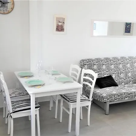 Renovierte In Mit Privatem Balkon Apartment *